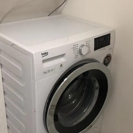 アパート In Bus Station